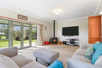 261 Twist Road, Ngakuru