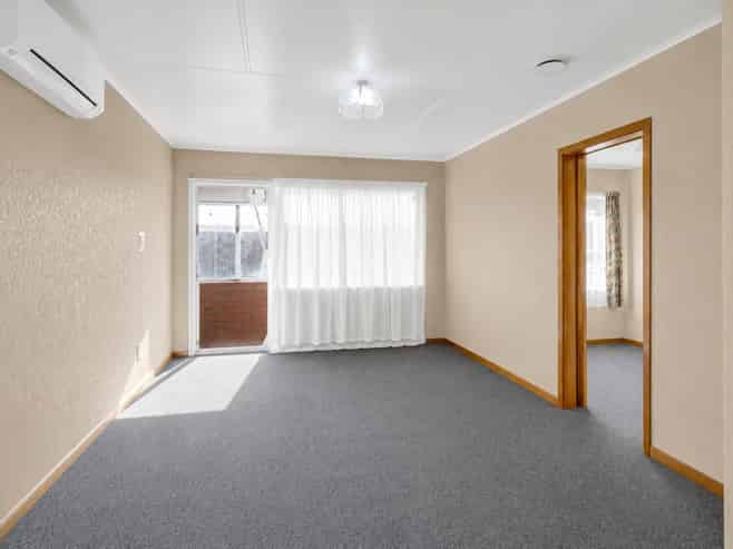 1/42 Egmont Street, Hawera