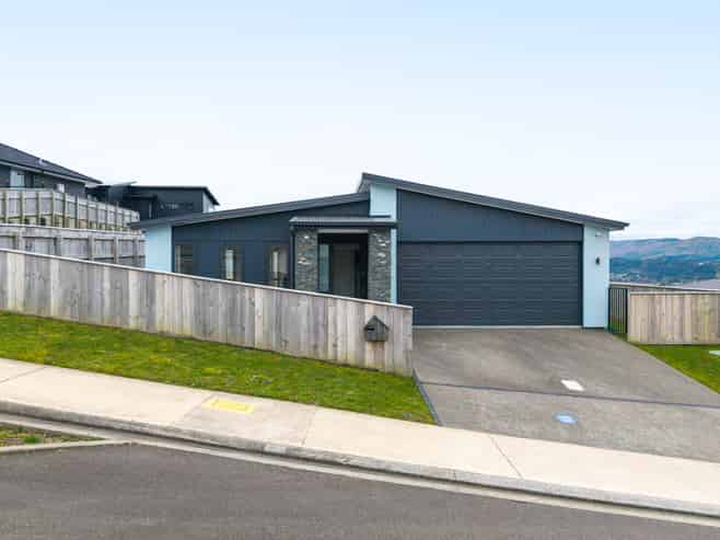 11 Topsail Way, Whitby