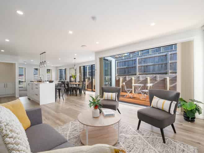 11 Topsail Way, Whitby