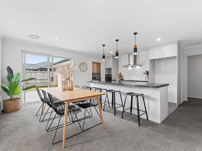221 Te Okuroa Drive, Papamoa