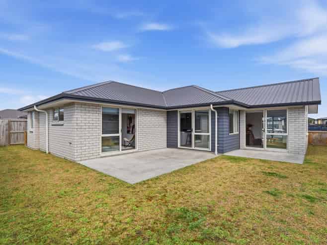 221 Te Okuroa Drive, Papamoa