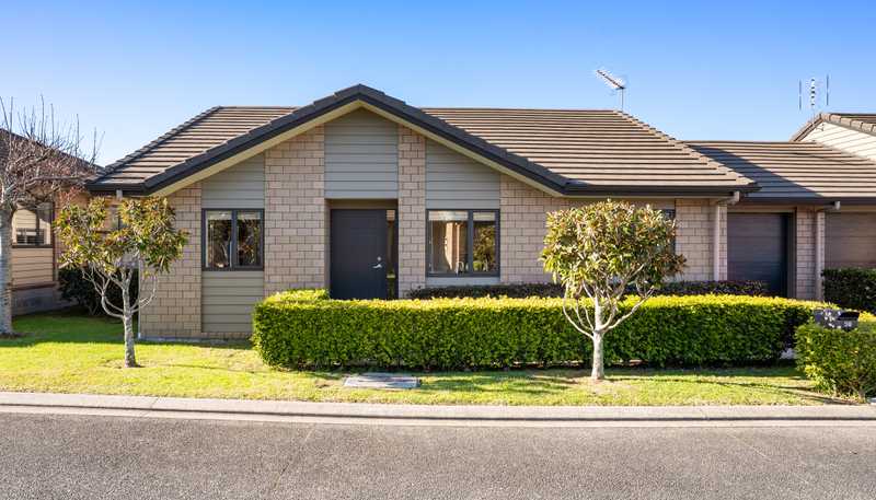 38 Royalle Mews, Botany Downs