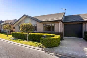 38 Royalle Mews, Botany Downs