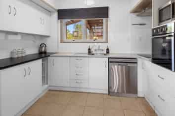 89 Great North Road, Kamo