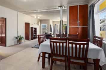 89 Great North Road, Kamo