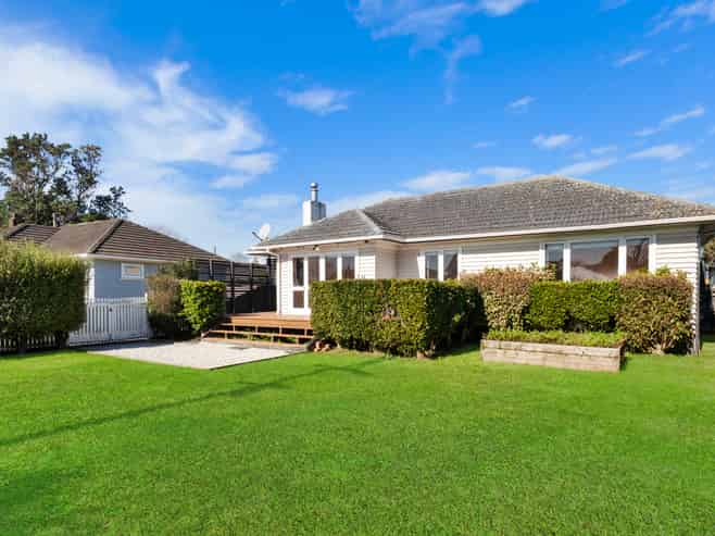 1/74 Sutton Crescent, Papakura
