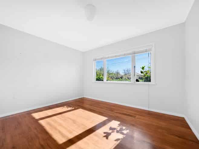 1/74 Sutton Crescent, Papakura