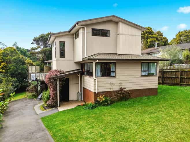 32 Glastron Place, Bayview