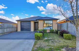 40 Tara Crescent, Ravenswood, Woodend