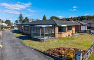 10 Elm Place, TIKIPUNGA