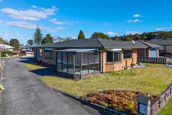 10 Elm Place, TIKIPUNGA