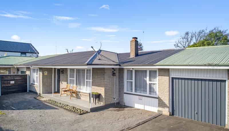 2/7 Curletts Road, Sockburn