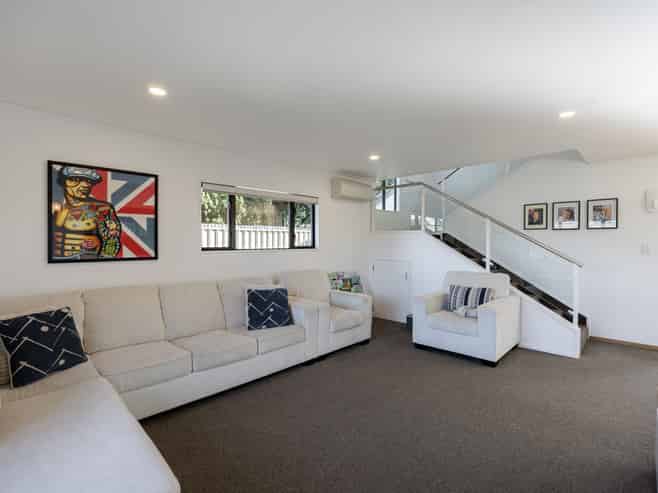 101A Main Road, Clive