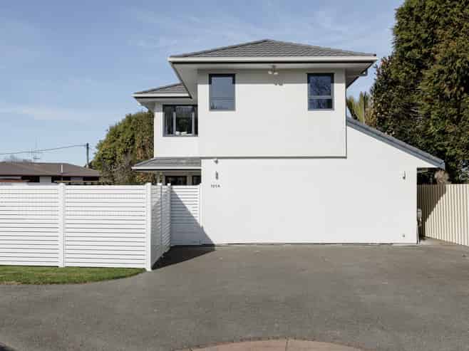 101A Main Road, Clive