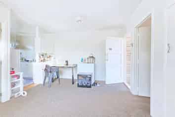28 Landscape Road, Papatoetoe