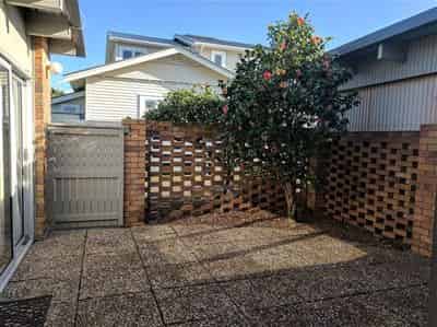2/50 Kitchener Road, Milford