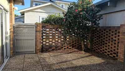 2/50 Kitchener Road, Milford