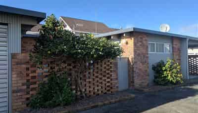 2/50 Kitchener Road, Milford