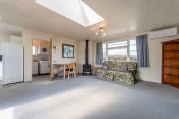 Flat 1/184 Otipua Road, Timaru