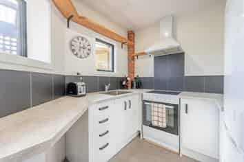 Flat 1/184 Otipua Road, Timaru