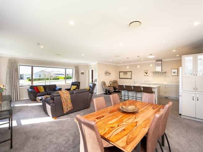 28 Whakatomo Place, Havelock North