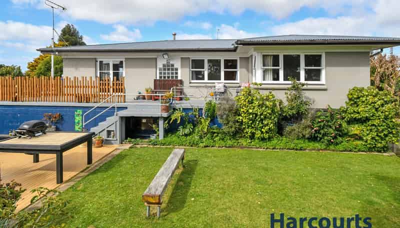 8 Youngs Road, Papakura