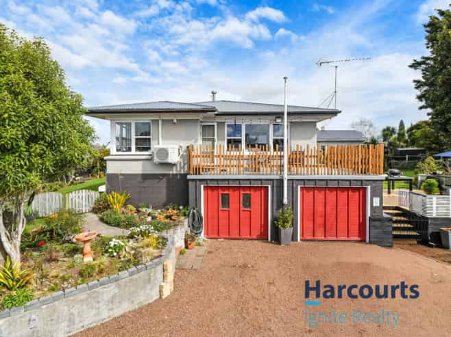 8 Youngs Road, Papakura