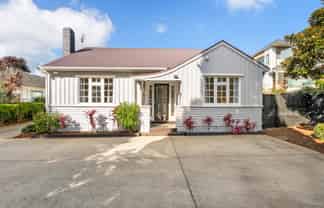 10A Ropata Avenue, Point England