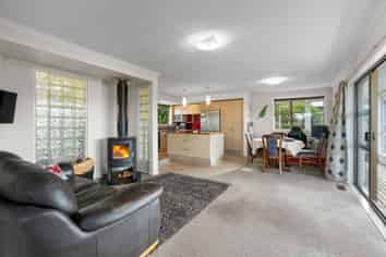 63 Centennial Avenue, Helensburgh