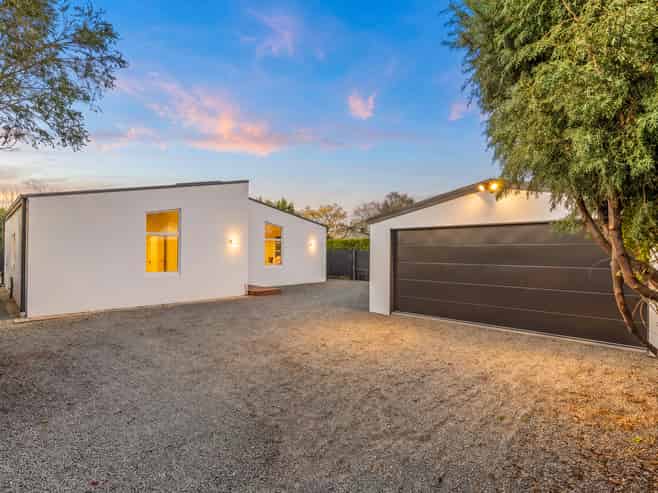 24 Fovant Street, Russley