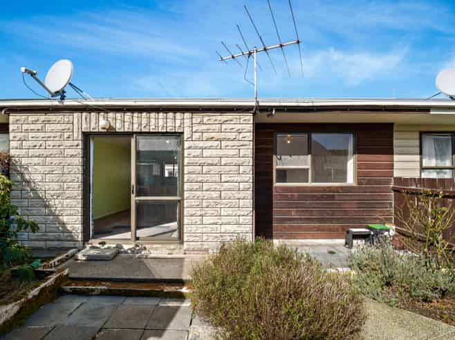 10D Law Street, Caversham