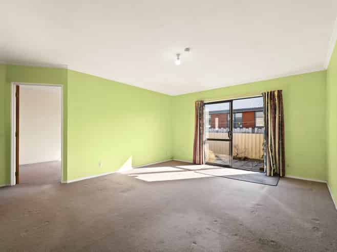 10D Law Street, Caversham