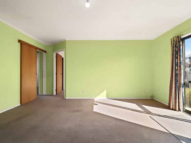 10D Law Street, Caversham