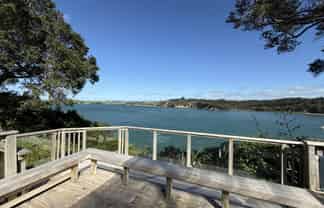 7 Ferry Road, Stanmore Bay