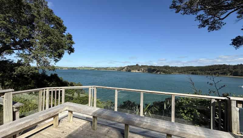 7 Ferry Road, Stanmore Bay