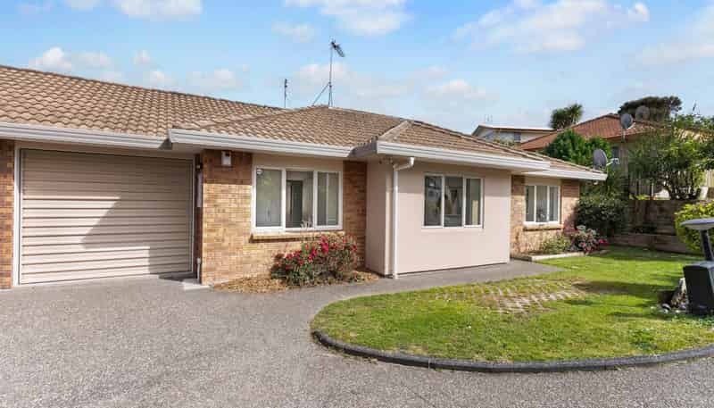 10/43 Fruitvale Road, New Lynn