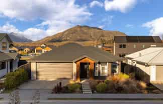 39 Peterley Road, LOWER SHOTOVER