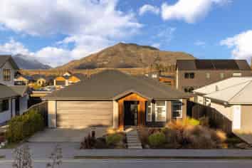 39 Peterley Road, LOWER SHOTOVER