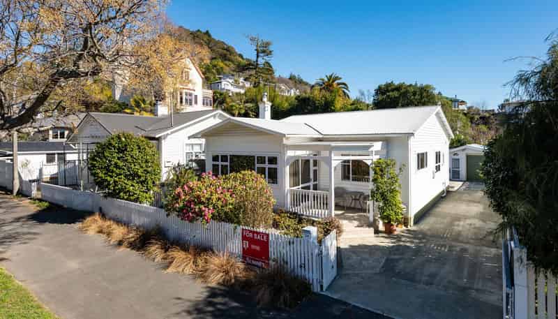 24 Seymour Avenue, The Brook
