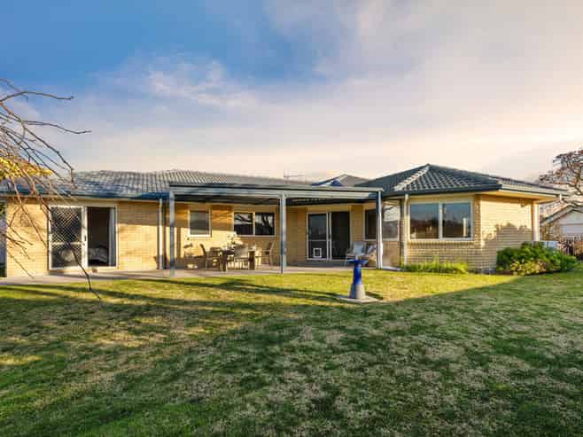 1 Ranfurly Terrace, Pyes Pa