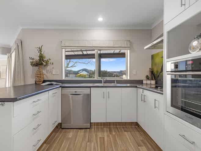 1 Ranfurly Terrace, Pyes Pa