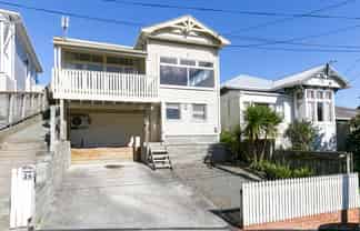 26 Avon Street, Island Bay