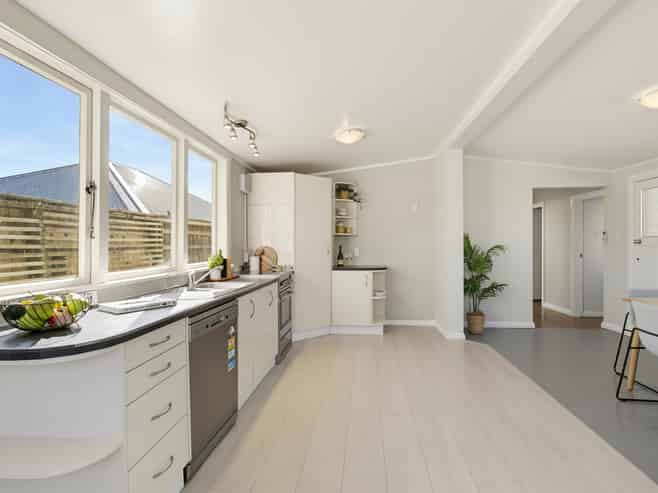 26 Avon Street, Island Bay
