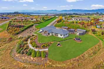 53 Galeo Road, Redwood Valley