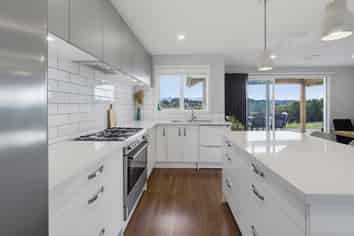 53 Galeo Road, Redwood Valley