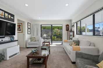 43A Percival Avenue, Matua