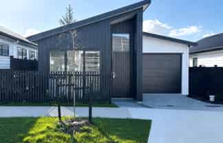 384 Te Taruna Drive, Milldale