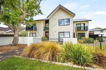 Auckland - Address withheld