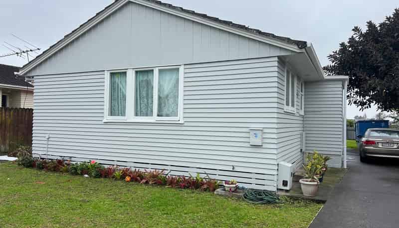 28 Valiant Street, Mangere
